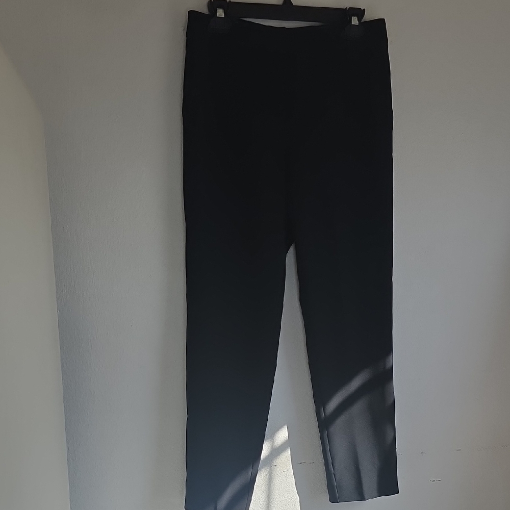 St. John Elegant Black Trousers, Straight Leg Size 6, Black